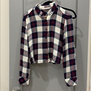 Cropped plaid buttondown